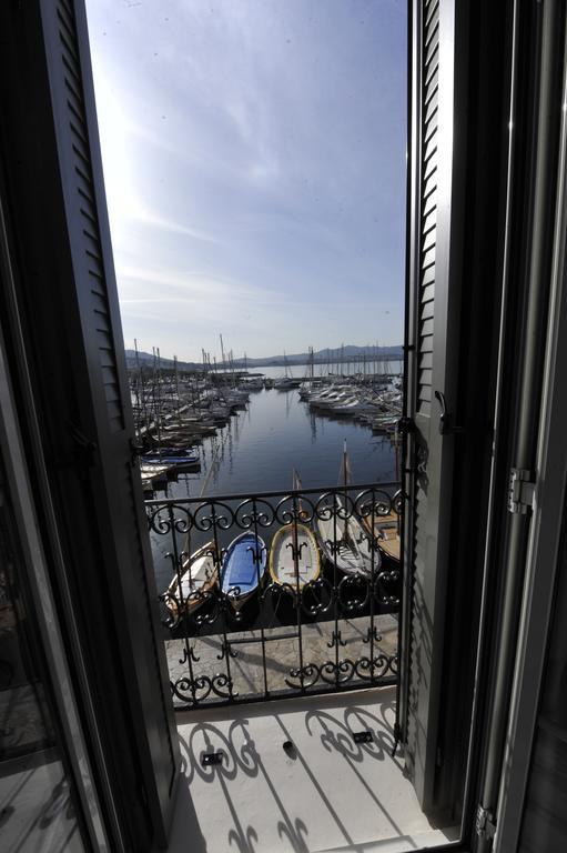 Hotel Restaurant De La Tour Sanary-sur-Mer Luaran gambar