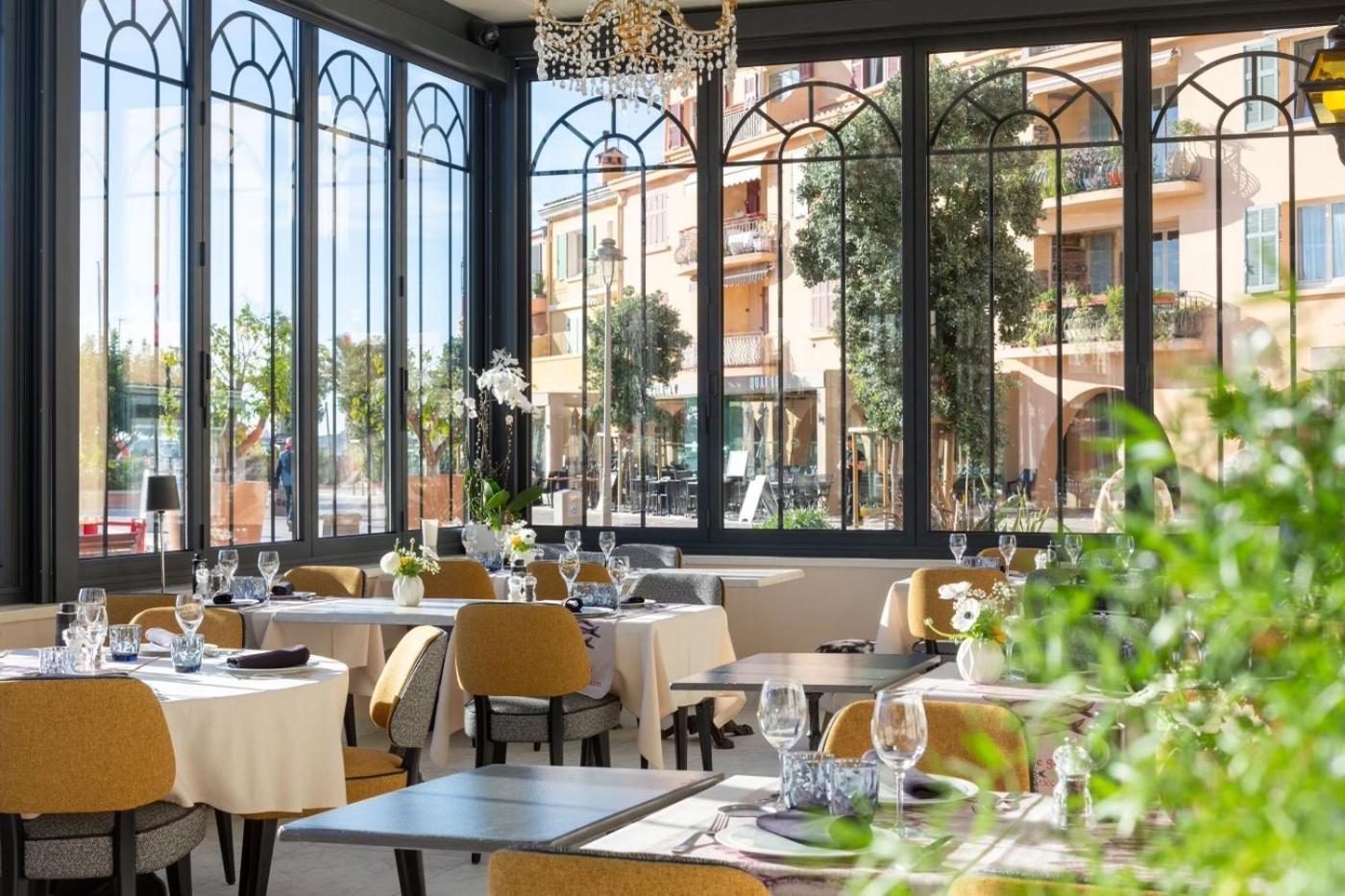 Hotel Restaurant De La Tour Sanary-sur-Mer Luaran gambar