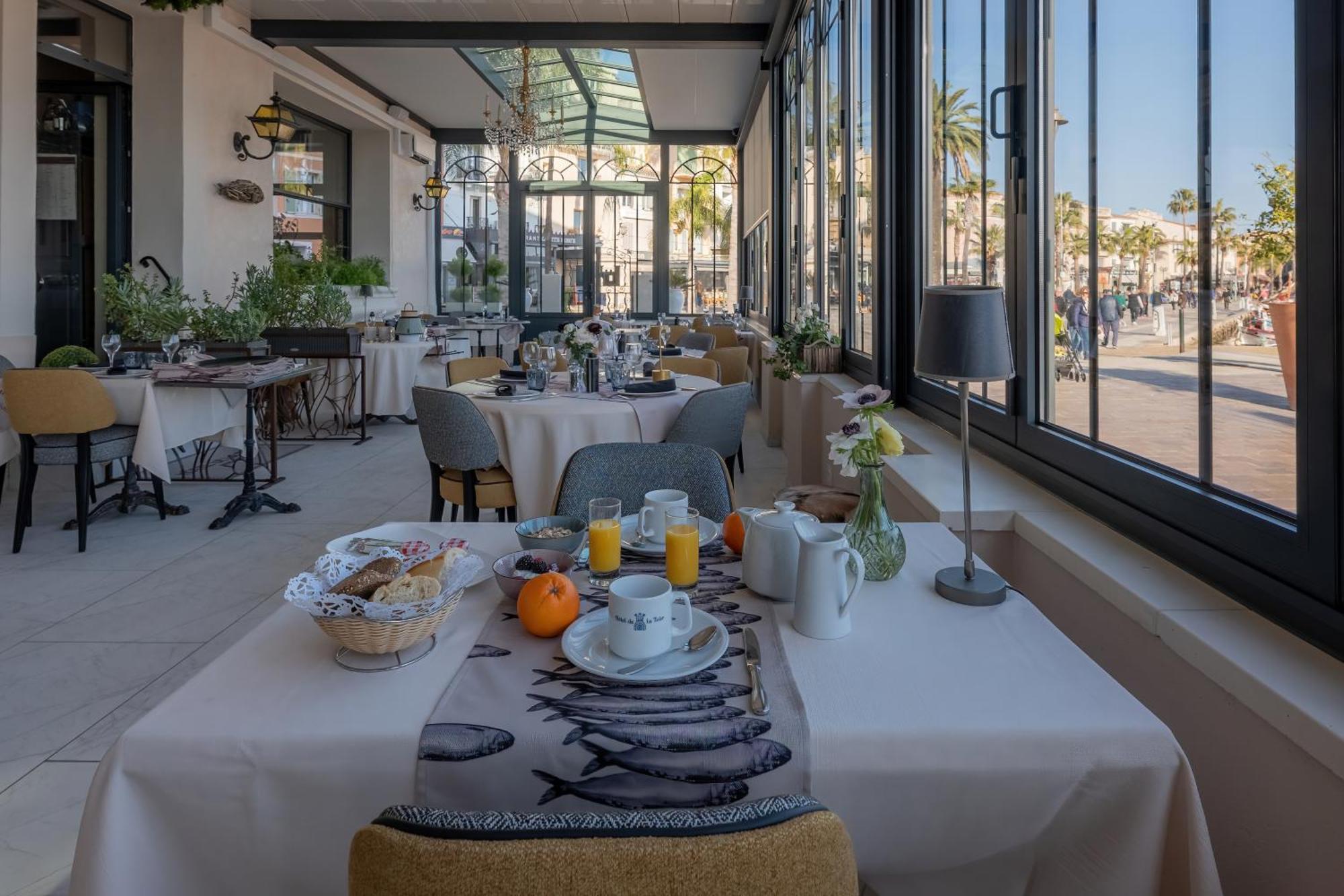 Hotel Restaurant De La Tour Sanary-sur-Mer Luaran gambar