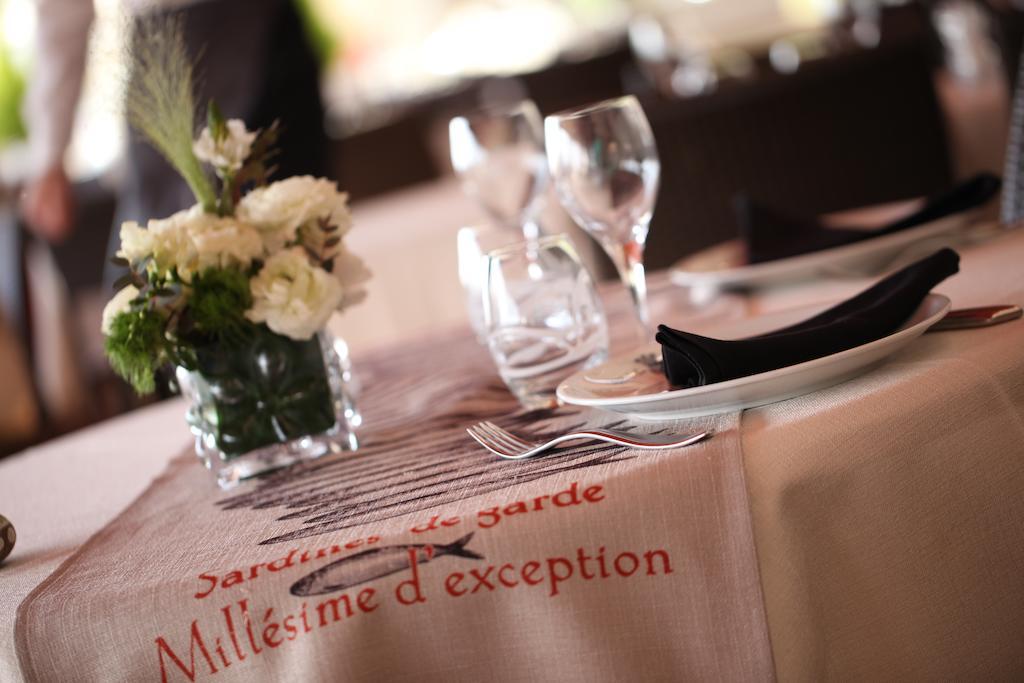 Hotel Restaurant De La Tour Sanary-sur-Mer Luaran gambar